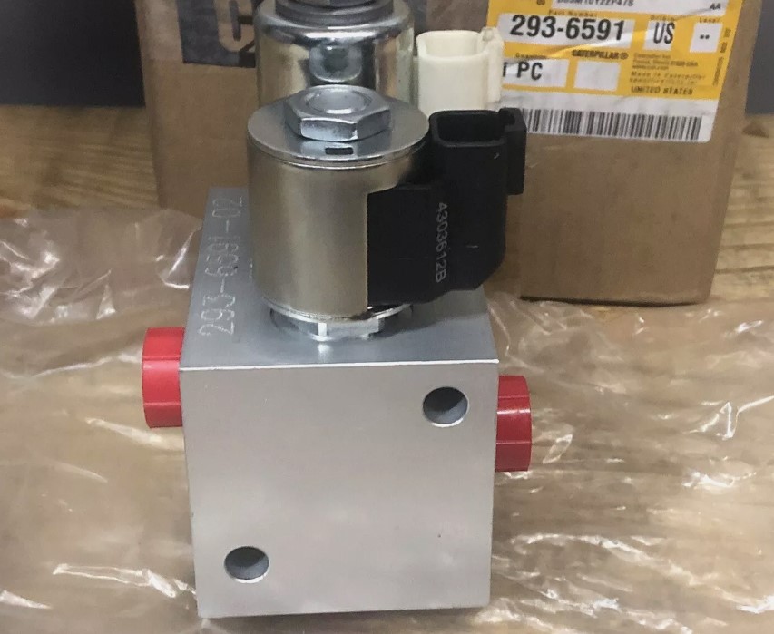 Caterpillar 293-6591 Valve Group - Image 2